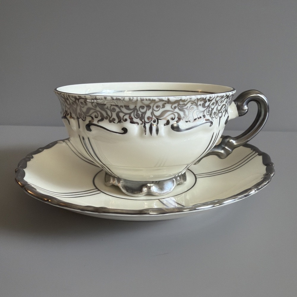 Vintage Pre 1945 Mitterteich Bavaria MIT46 Platinum Footed Tea Cup & Saucer